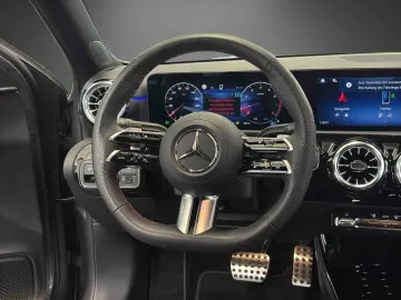 MERCEDES-BENZ A 250 4M AMG-Limousine