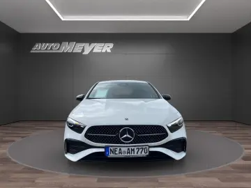 MERCEDES-BENZ A 250 4M Lim AMG NIGHT MBEAM