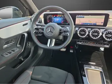 MERCEDES-BENZ A 250 4M Lim AMG PREMIUM