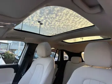 MERCEDES-BENZ EQA 300 4M Progressive Adv MBUX Pano L&hellip;