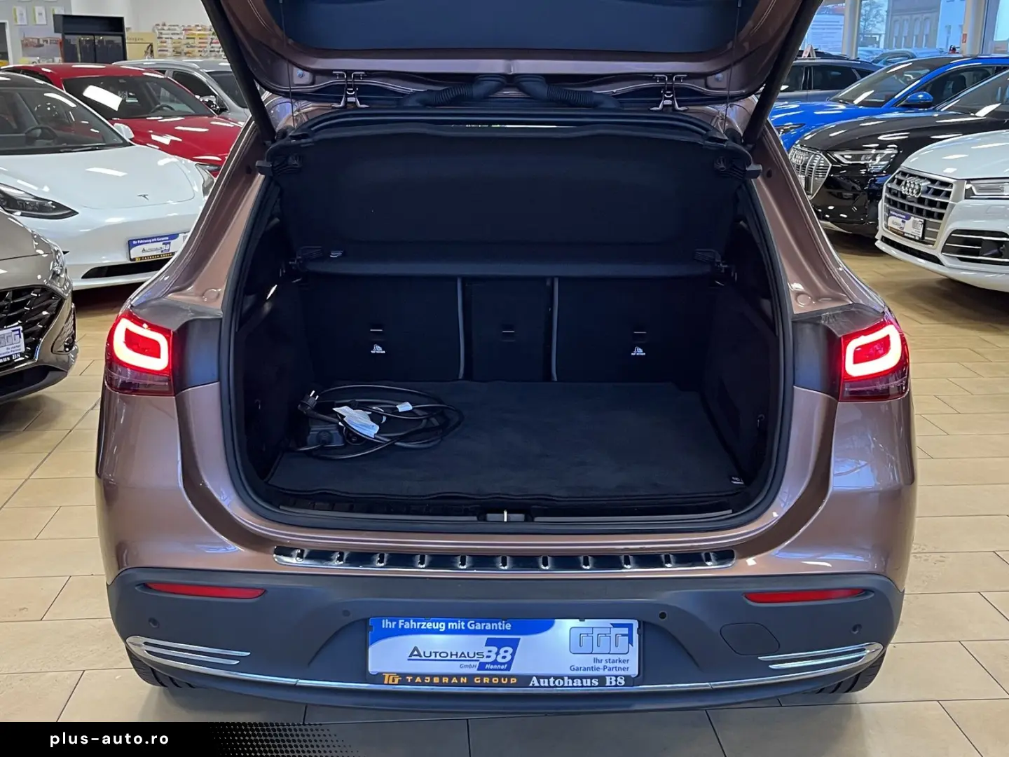 MERCEDES-BENZ EQA 300 4M Pano ACC 360cam Ambiente Me&hellip;