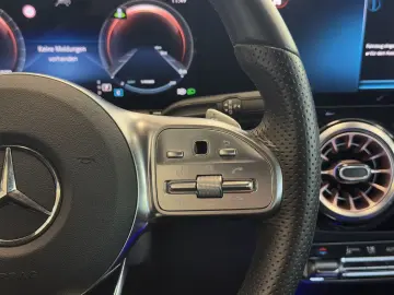 MERCEDES-BENZ EQA 300 4M Pano ACC 360cam Ambiente Me&hellip;