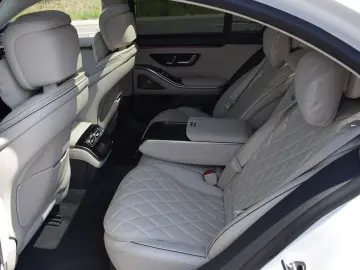 MERCEDES-BENZ S 580 4M Soft Close 4D Burm Mass 2xAMG Nightp