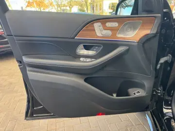 MERCEDES-BENZ GLS 63 AMG 4M  PANO DISTR AHK HEAD-UP 360 KAM