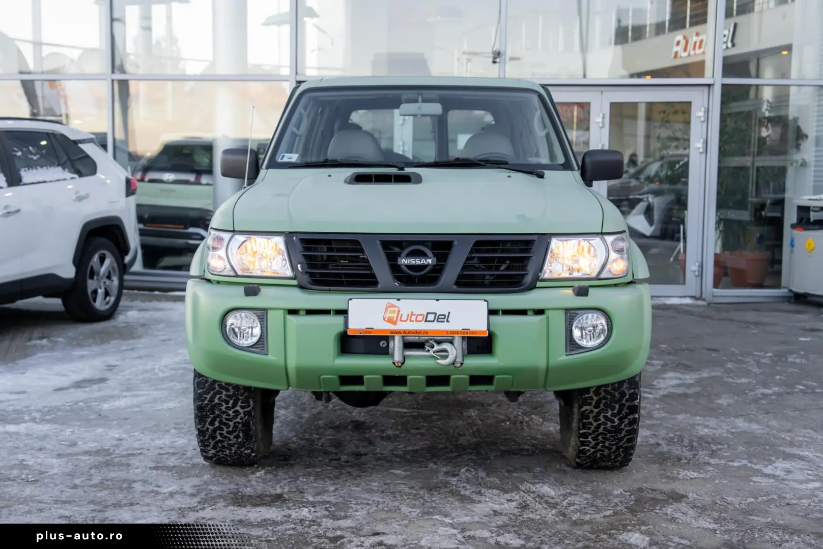 Nissan Patrol V 5-door (Y61) 3.0 Di 16V