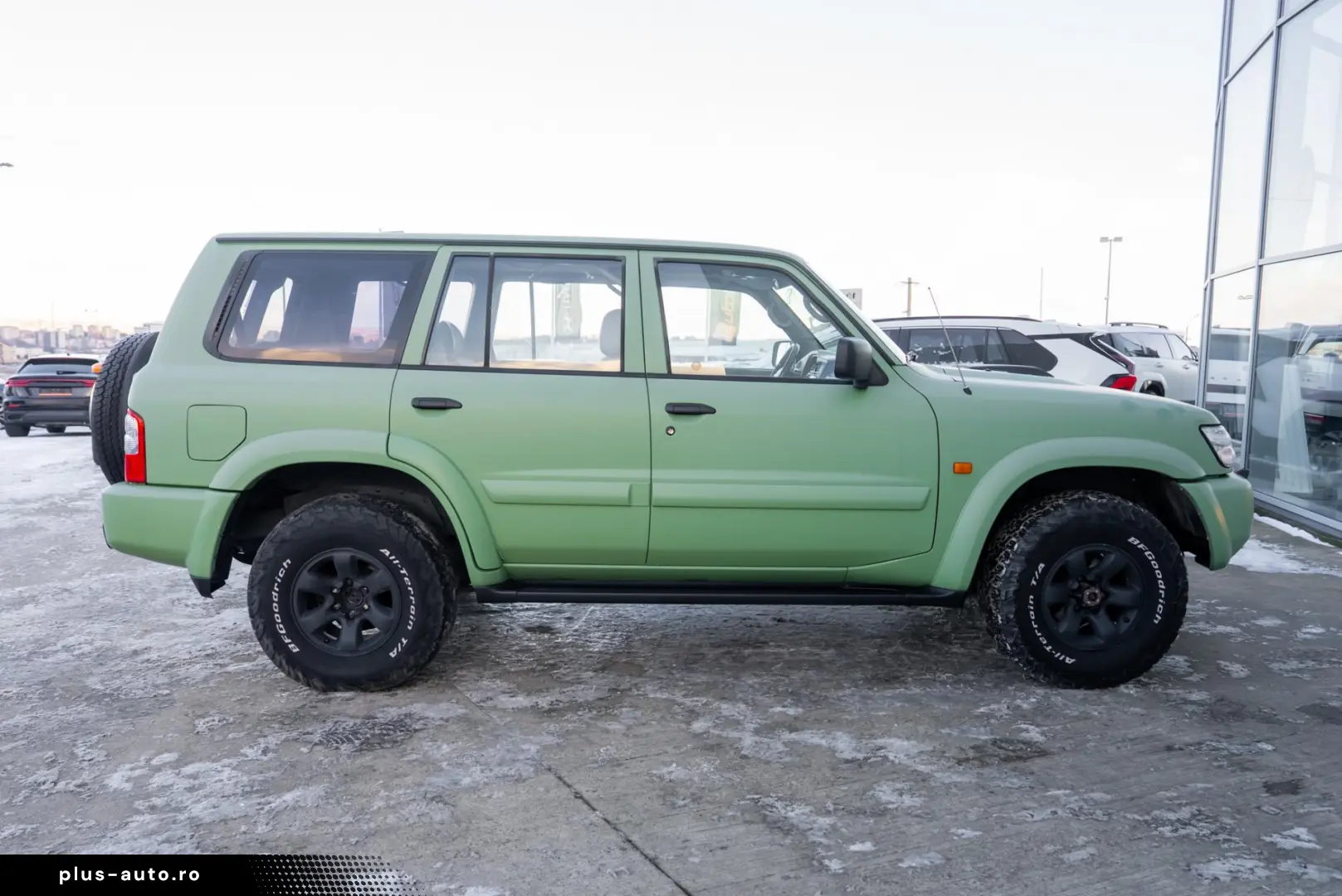 Nissan Patrol V 5-door (Y61) 3.0 Di 16V