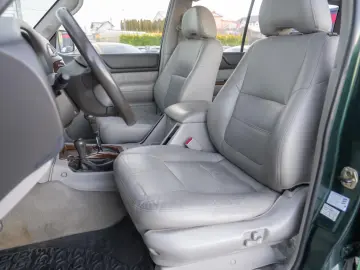 Nissan Patrol V 5-door (Y61) 3.0 Di 16V