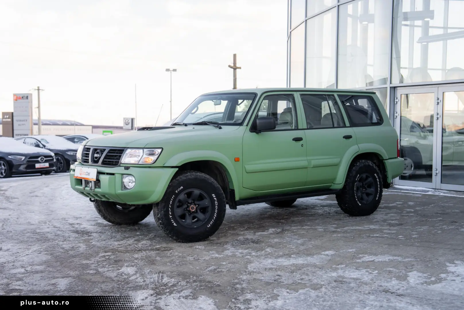 Nissan Patrol V 5-door (Y61) 3.0 Di 16V