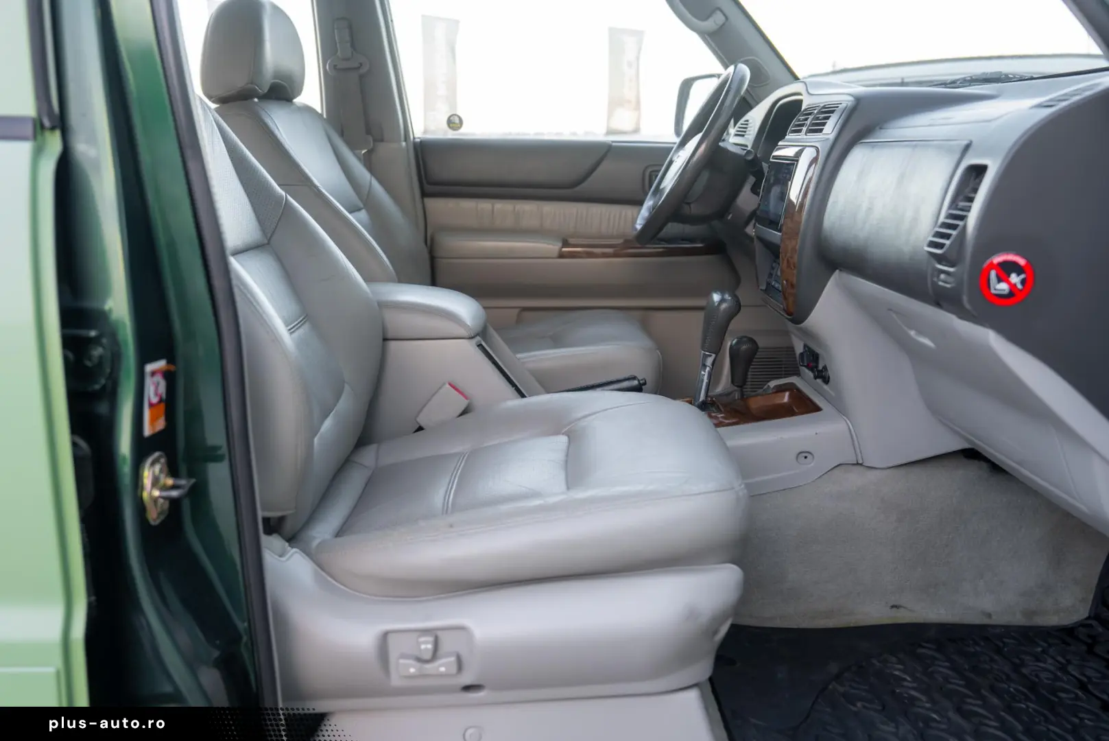 Nissan Patrol V 5-door (Y61) 3.0 Di 16V