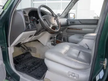 Nissan Patrol V 5-door (Y61) 3.0 Di 16V
