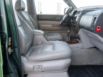 Nissan Patrol V 5-door (Y61) 3.0 Di 16V