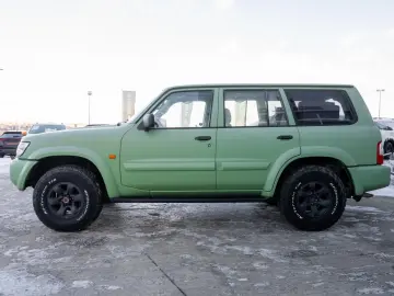 Nissan Patrol V 5-door (Y61) 3.0 Di 16V