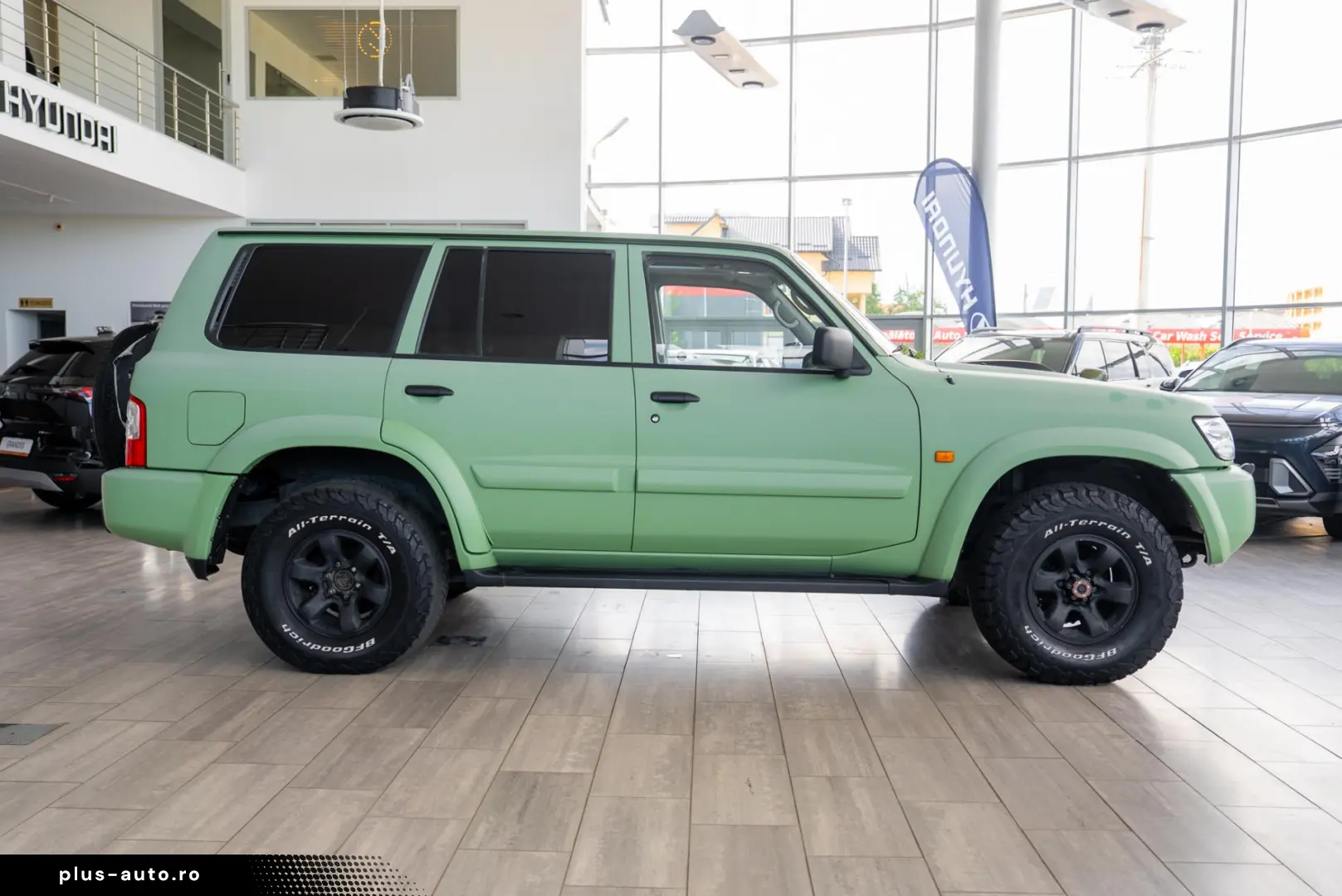 Nissan Patrol V 5-door (Y61) 3.0 Di 16V