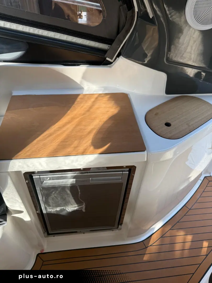 AMBARCATIUNE SPORT BAVARIA S 29 LIVRARE DIN STOC