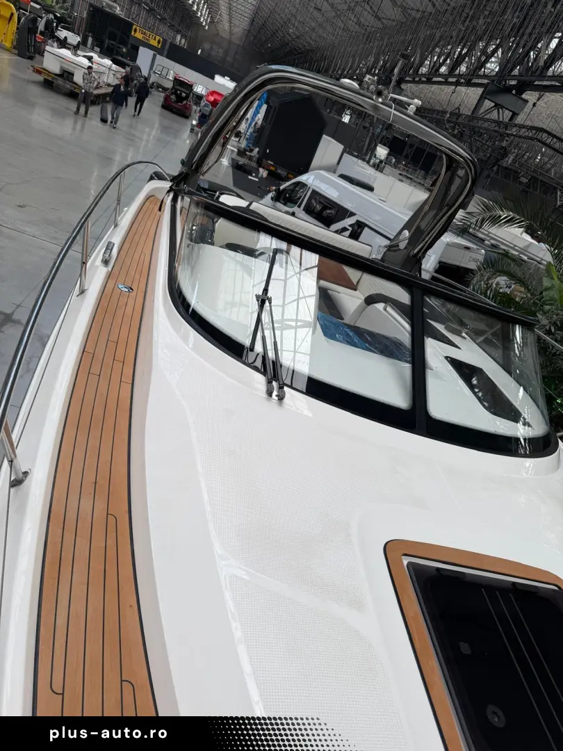 AMBARCATIUNE SPORT BAVARIA S 29 LIVRARE DIN STOC