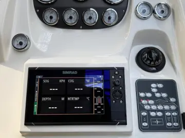 AMBARCATIUNE SPORT BAVARIA S 29 LIVRARE DIN STOC