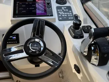 AMBARCATIUNE SPORT BAVARIA S 29 LIVRARE DIN STOC