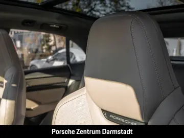 PORSCHE Macan Turbo Burmester HA-Lenkung InnoDrive