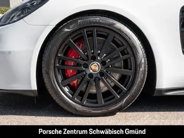 PORSCHE Panamera GTS Burmester InnoDrive Rückfahrkamera