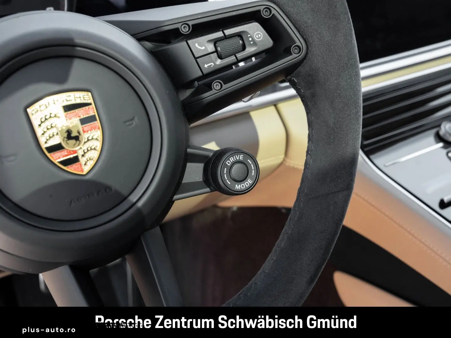 PORSCHE Panamera GTS Burmester InnoDrive Rückfahrkamera