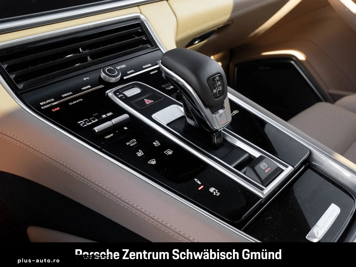 PORSCHE Panamera GTS Burmester InnoDrive Rückfahrkamera