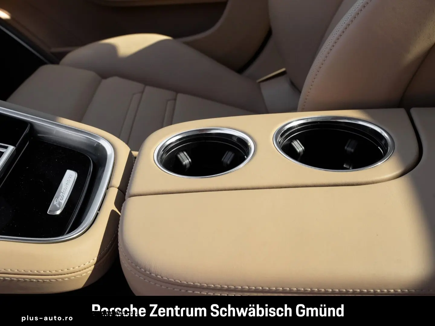 PORSCHE Panamera GTS Burmester InnoDrive Rückfahrkamera