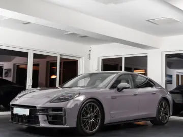 PORSCHE Panamera Turbo E-Hybrid SportDesign