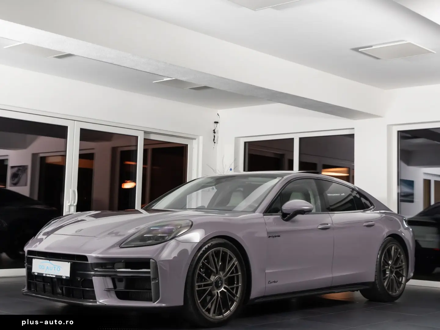 PORSCHE Panamera Turbo E-Hybrid SportDesign