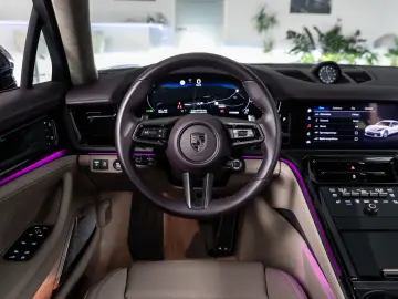 PORSCHE Panamera Turbo E-Hybrid SportDesign