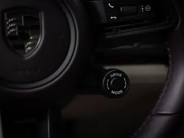 PORSCHE Panamera Turbo E-Hybrid SportDesign