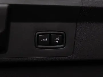 PORSCHE Panamera Turbo E-Hybrid SportDesign