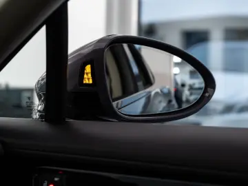 PORSCHE Panamera Turbo E-Hybrid SportDesign