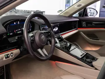 PORSCHE Panamera Turbo E-Hybrid SportDesign
