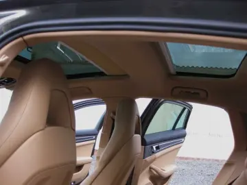 PORSCHE Panamera Panamera 4 Platinium Edition Top Ausst.