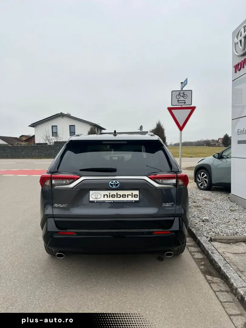 TOYOTA RAV4 Plug-in Hybrid 4x4 Style