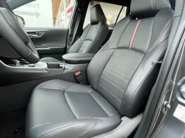 TOYOTA RAV4 Plug-in Hybrid 4x4 Style