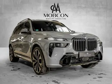 BMW X7 xDrive 40d M Sport B&W 23  SkyLounge