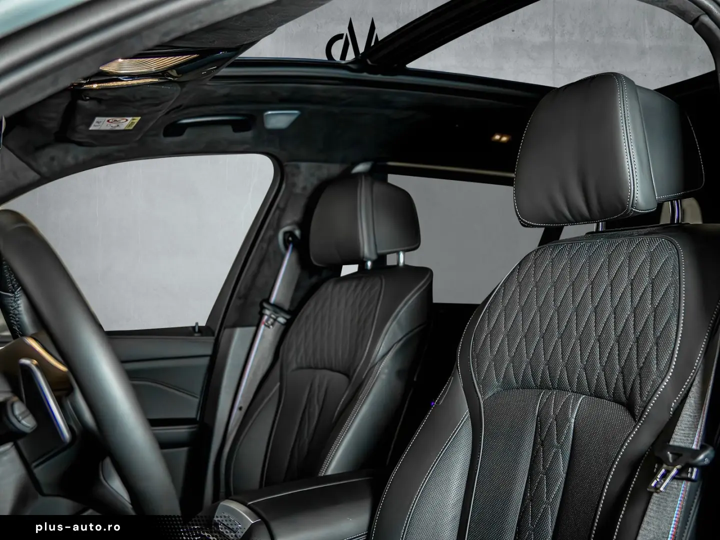 BMW X7 xDrive 40d M Sport B&W 23  SkyLounge