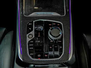 BMW X7 xDrive 40d M Sport B&W 23  SkyLounge