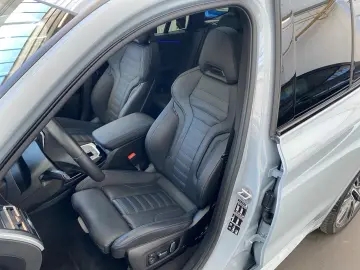 BMW X3 xDrive30i M Sport HUD Pano 21'' H K AHK STH