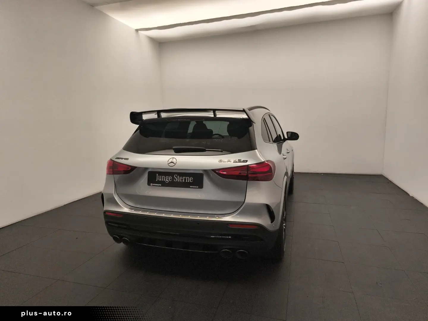 MERCEDES-BENZ GLA 45 S 4M  Premium  PerfoSitz Aero Sitzklima