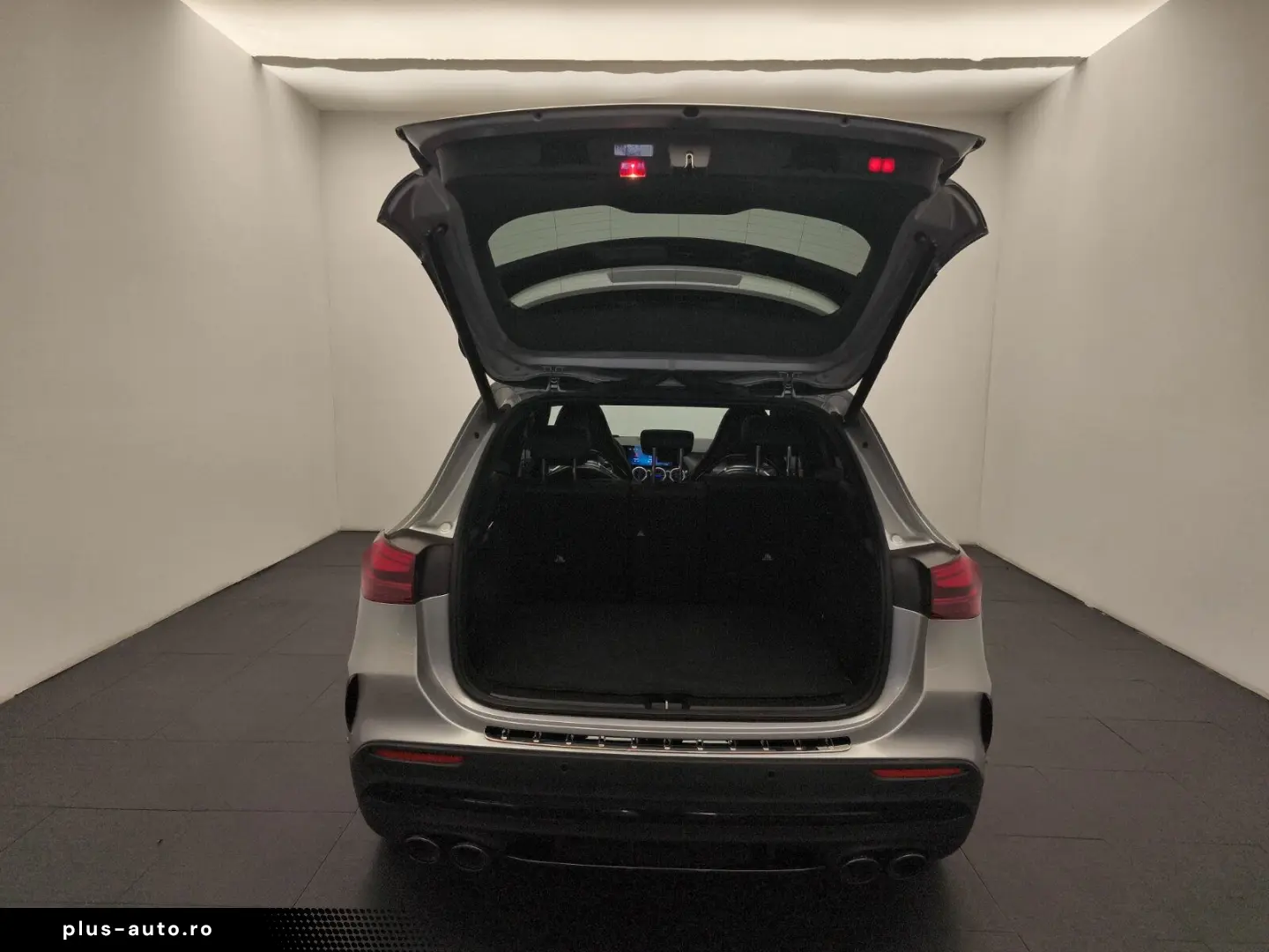 MERCEDES-BENZ GLA 45 S 4M  Premium  PerfoSitz Aero Sitzklima