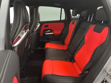 MERCEDES-BENZ GLA 45 S 4M  Premium  PerfoSitz Aero Sitzklima
