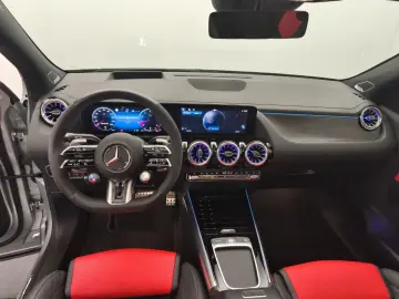 MERCEDES-BENZ GLA 45 S 4M  Premium  PerfoSitz Aero Sitzklima