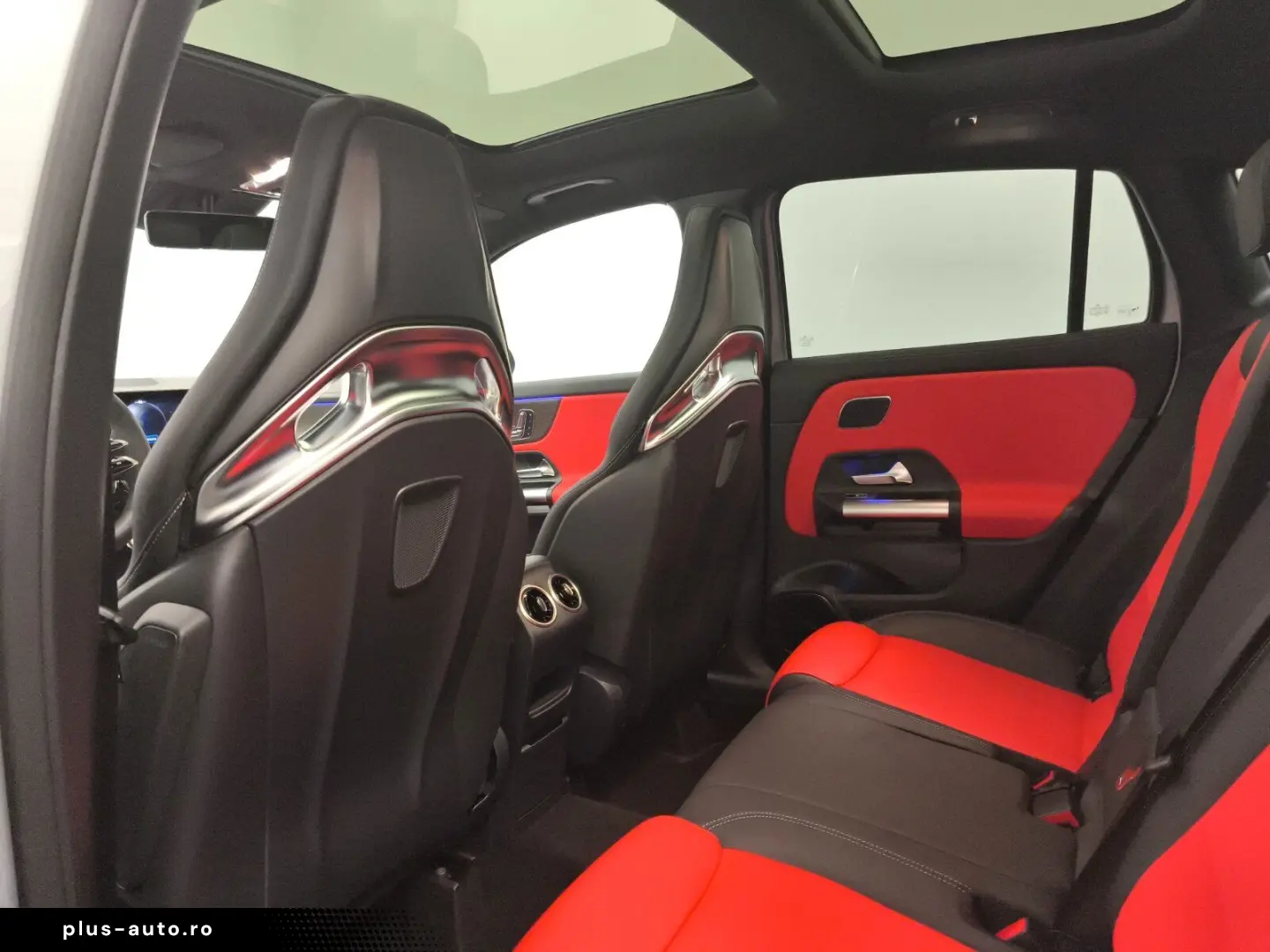 MERCEDES-BENZ GLA 45 S 4M  Premium  PerfoSitz Aero Sitzklima