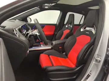 MERCEDES-BENZ GLA 45 S 4M  Premium  PerfoSitz Aero Sitzklima