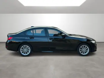 BMW Seria 3 an 2023  57500 Km Garantie