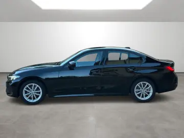 BMW Seria 3 an 2023  57500 Km Garantie