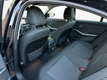 BMW Seria 3 an 2023  57500 Km Garantie