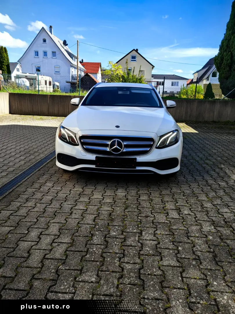 Mercedes-Benz E 220